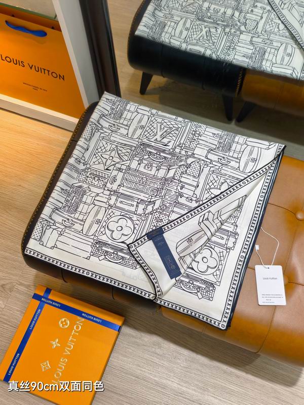 LV silk scarf 90X90cm E14 (6)