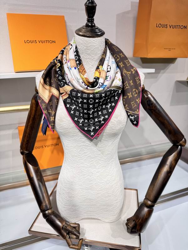 LV silk scarf 90X90cm E47 (5)