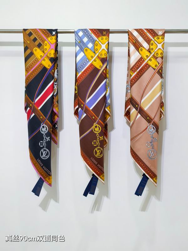 LV silk scarf 90X90cm E58 (1)