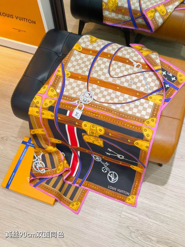 LV silk scarf 90X90cm E58 (26)