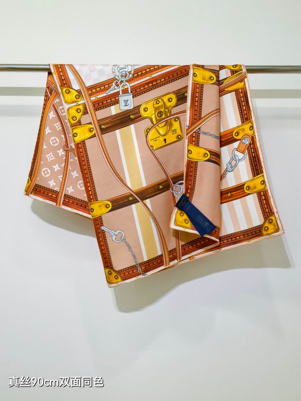 LV silk scarf 90X90cm E58 (3)