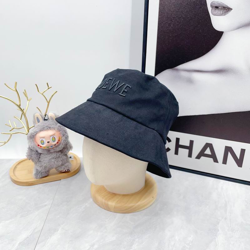 Loewe hat dx (432)