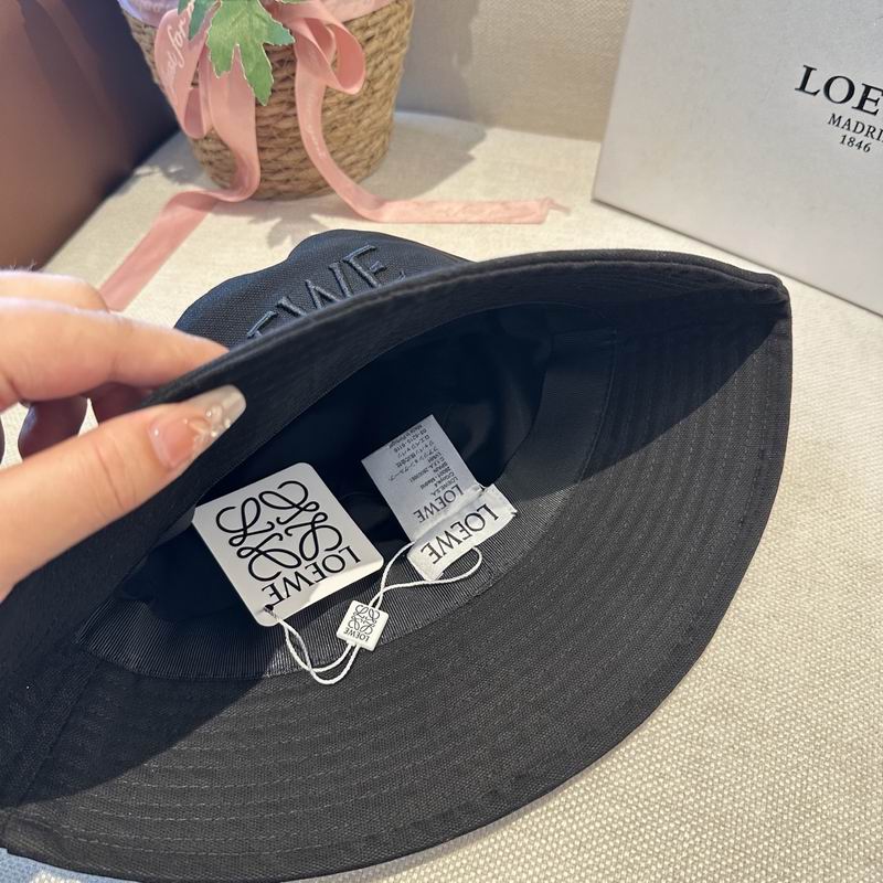 Loewe hat dx (435)