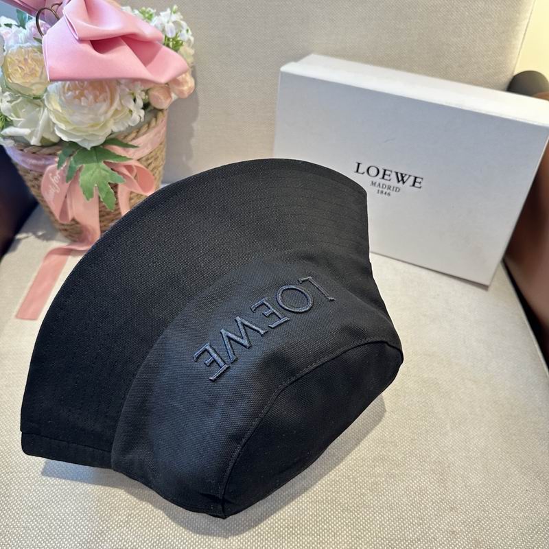 Loewe hat dx (437)