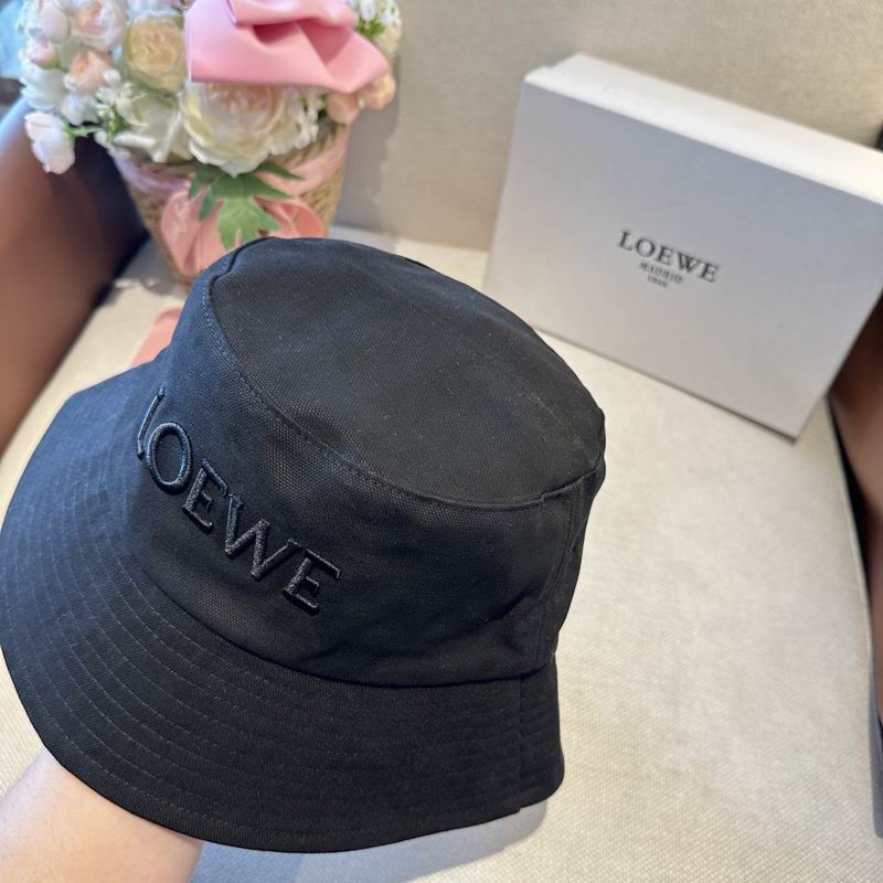 Loewe hat dx (438)