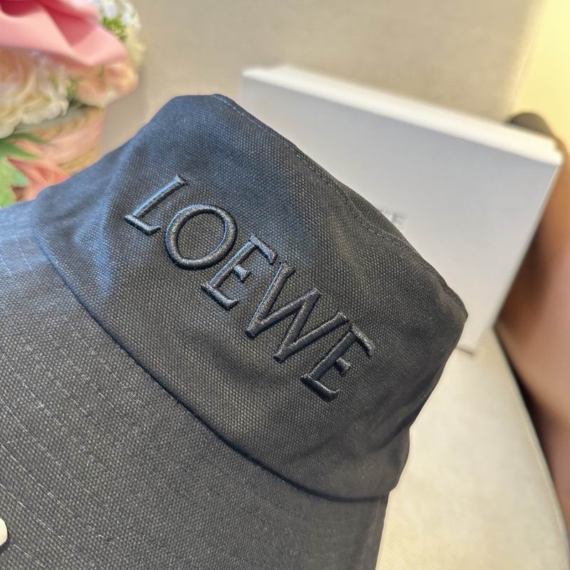 Loewe hat dx (439)