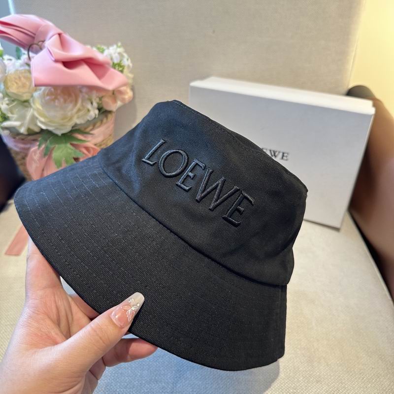 Loewe hat dx (440)