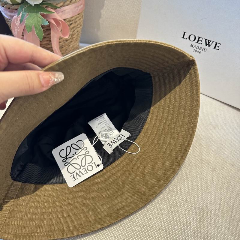 Loewe hat dx (453)