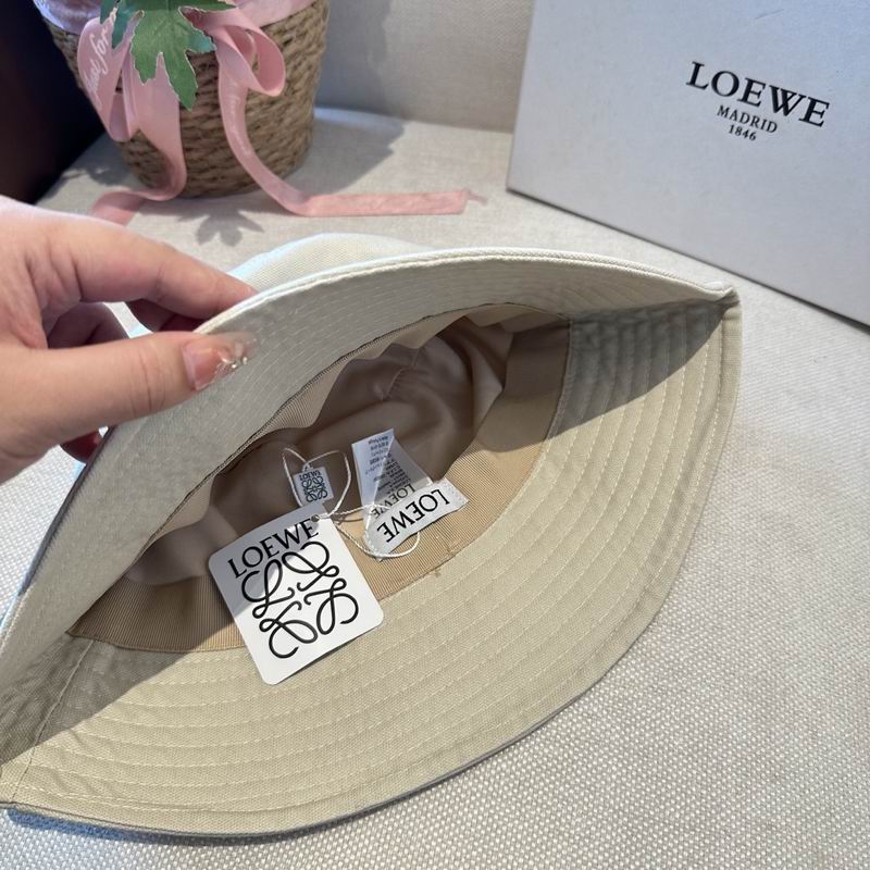 Loewe hat dx (462)