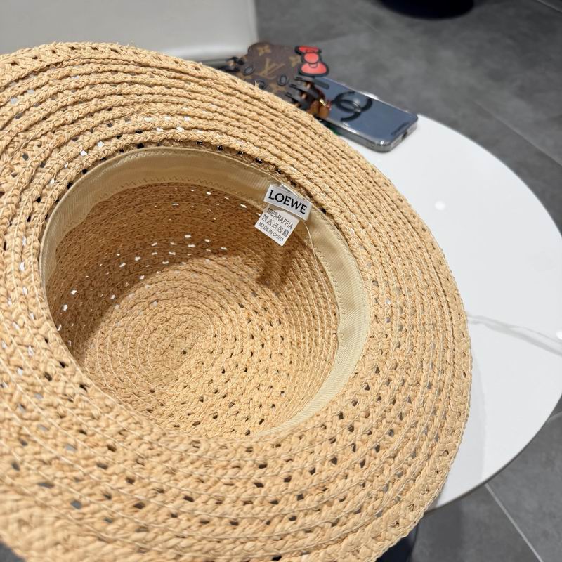 Loewe top hat (1397)