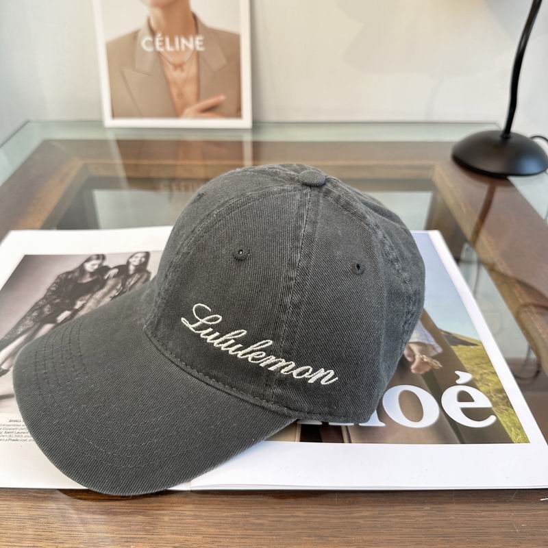 Luluemon cap dx (2008)