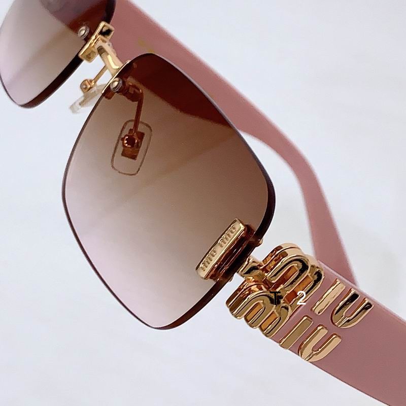 MIU MIU 0312 62 19-140 b07