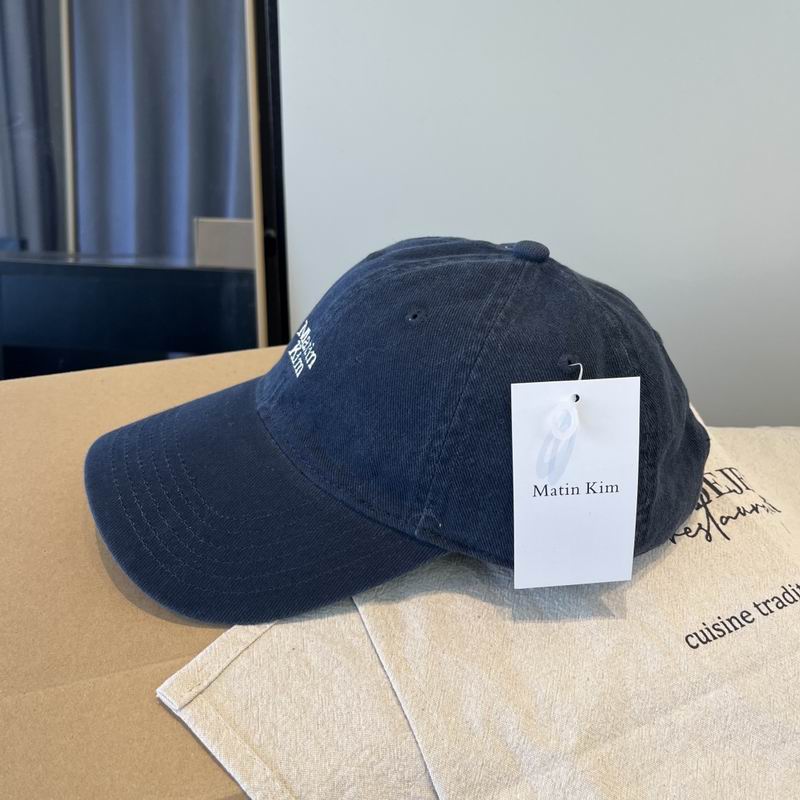 Matin Kim Cap (832)