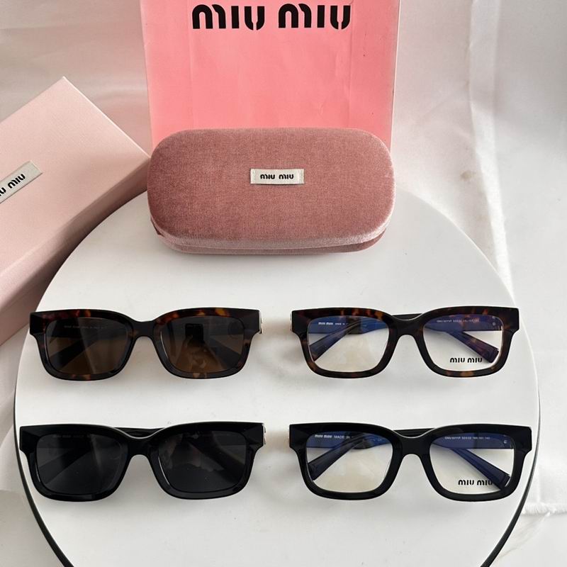 Miu Miu Glasses sms (1968)