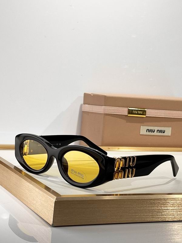 Miu Miu Glasses sms (2565)
