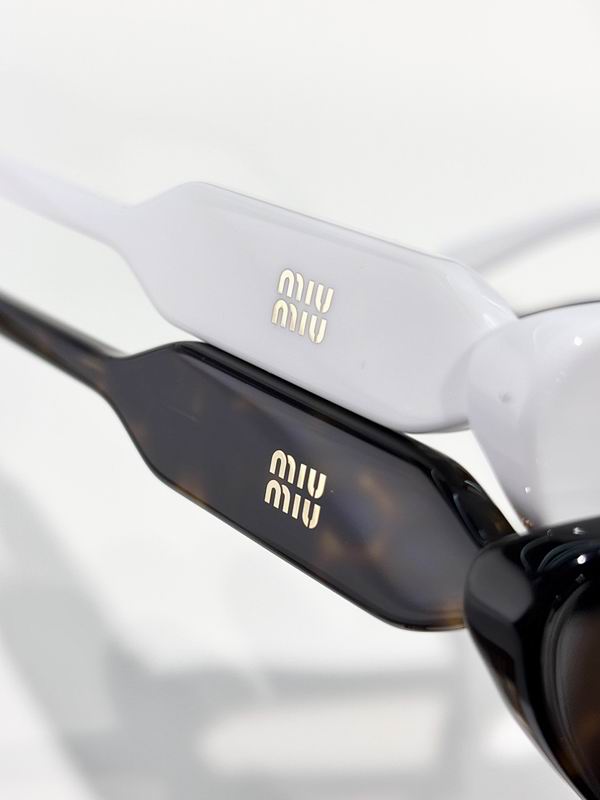 Miu Miu Glasses sms (672)