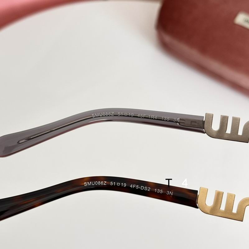 MiuMiu 0322 51 19-135 e07