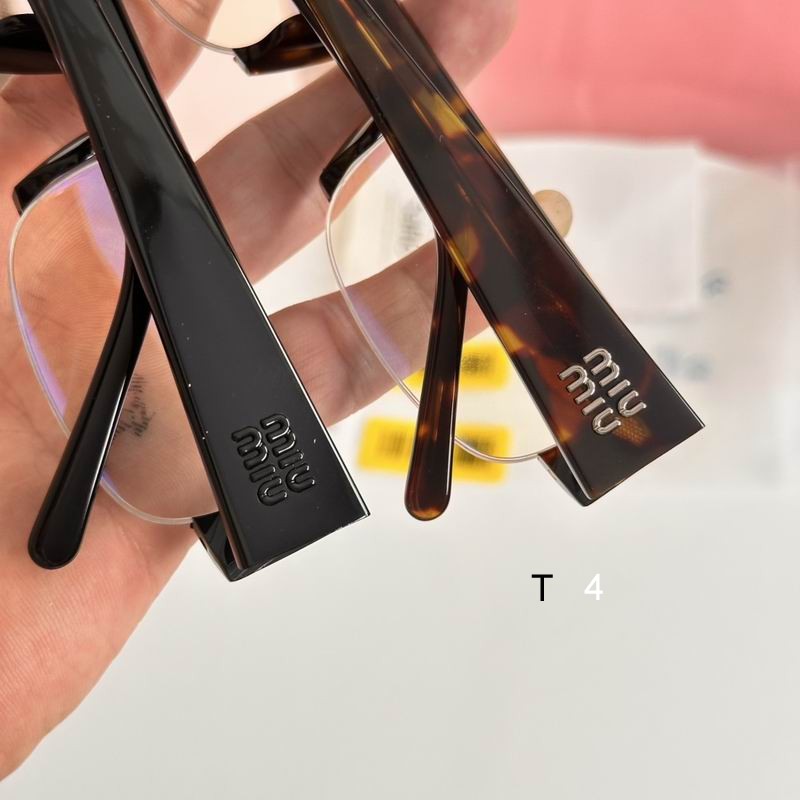 MiuMiu MU B07 53-17-135 e06