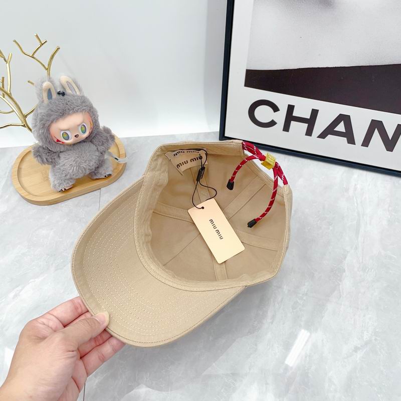 Miumiu Cap dx (2838)