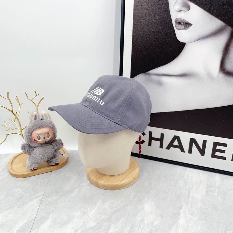 Miumiu Cap dx (2870)