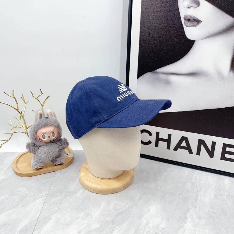 Miumiu Cap dx (2897)