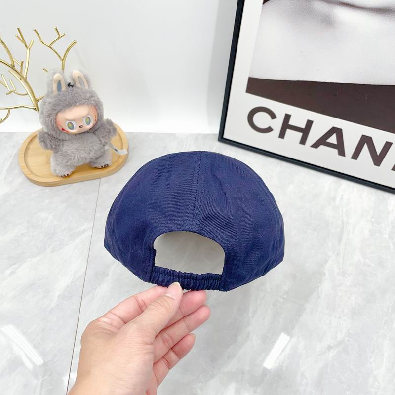 Miumiu Cap dx (3035)