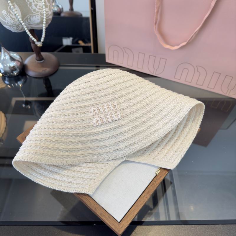 Miumiu Hat (1929)