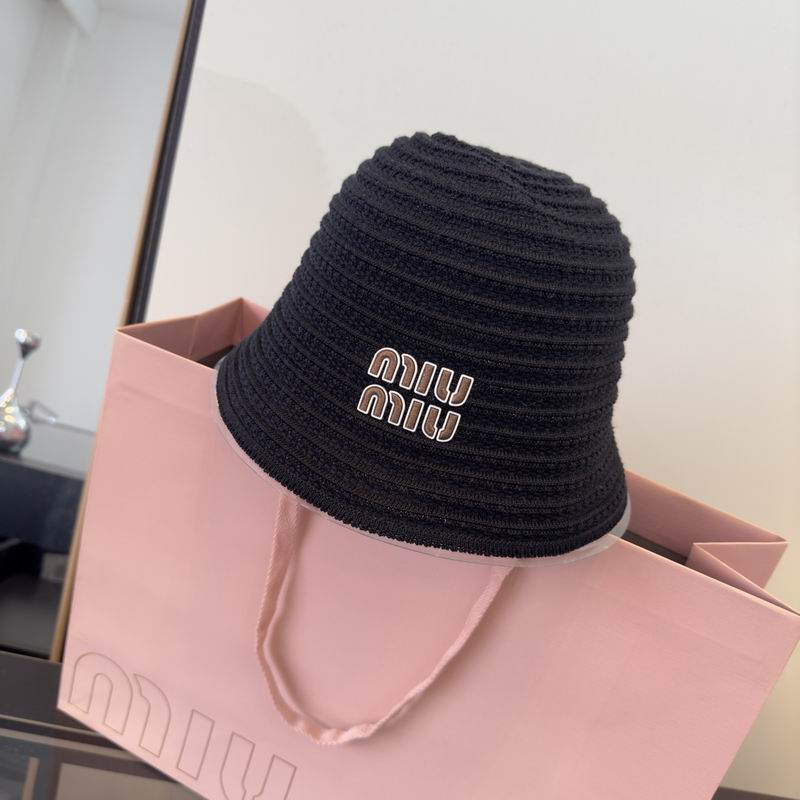Miumiu Hat (1933)
