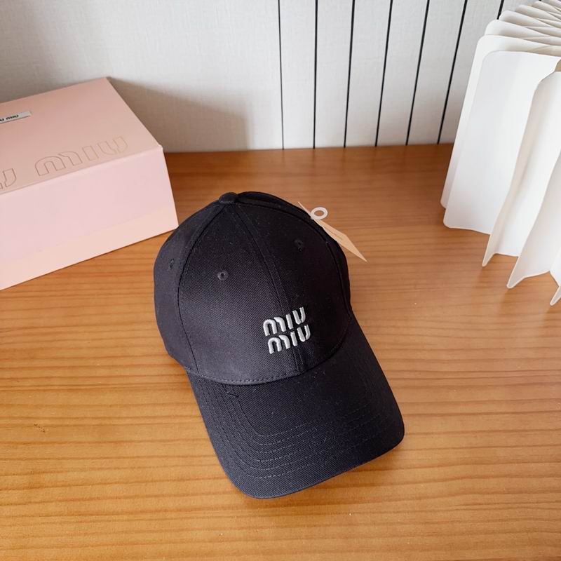 Miumiu cap dx (210)