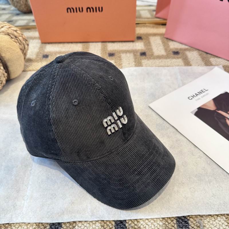 Miumiu cap dx (2695)