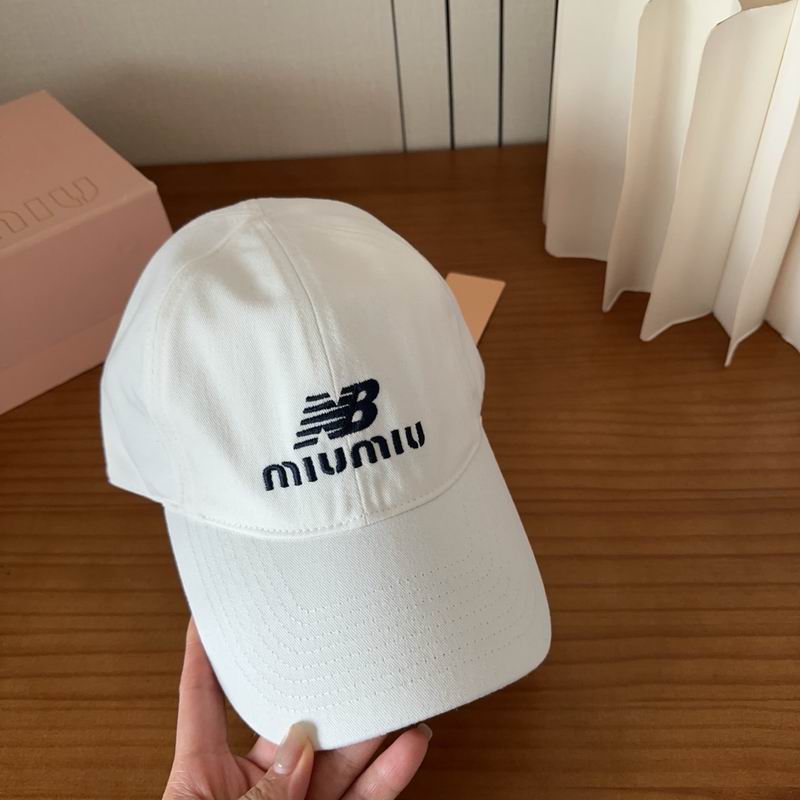 Miumiu cap dx (3365)