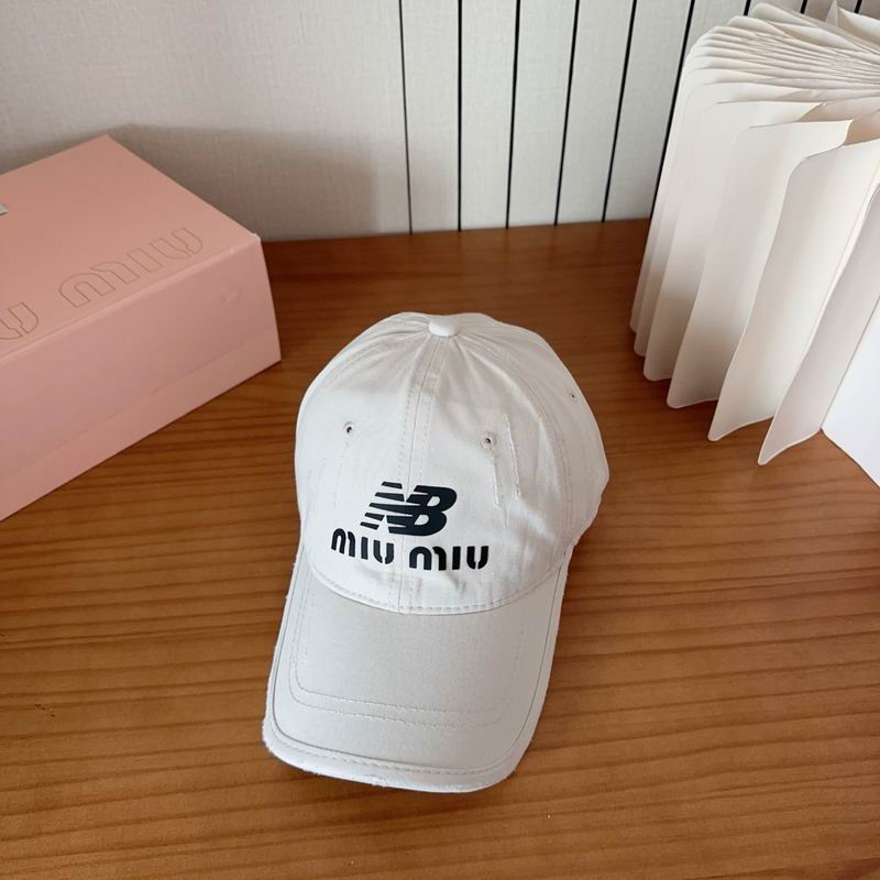 Miumiu cap dx (525)