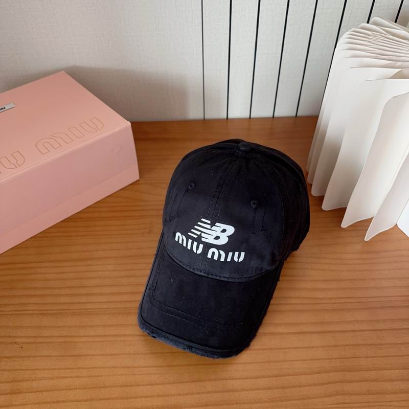 Miumiu cap dx (534)