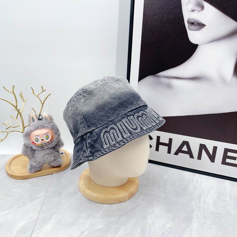 Miumiu hat dx (394)