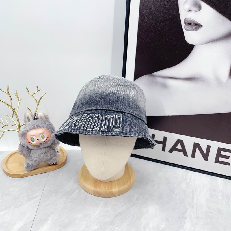 Miumiu hat dx (396)