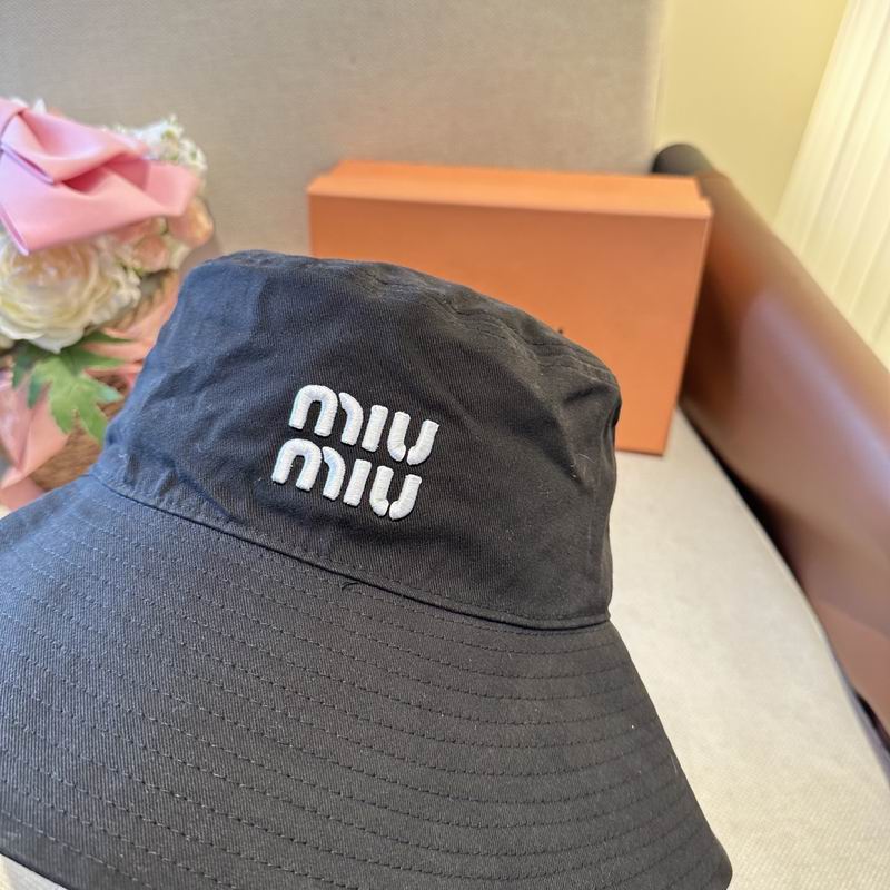 Miumiu hat dx (533)