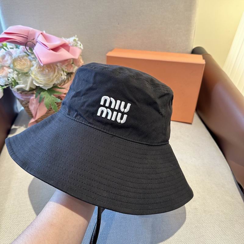 Miumiu hat dx (534)