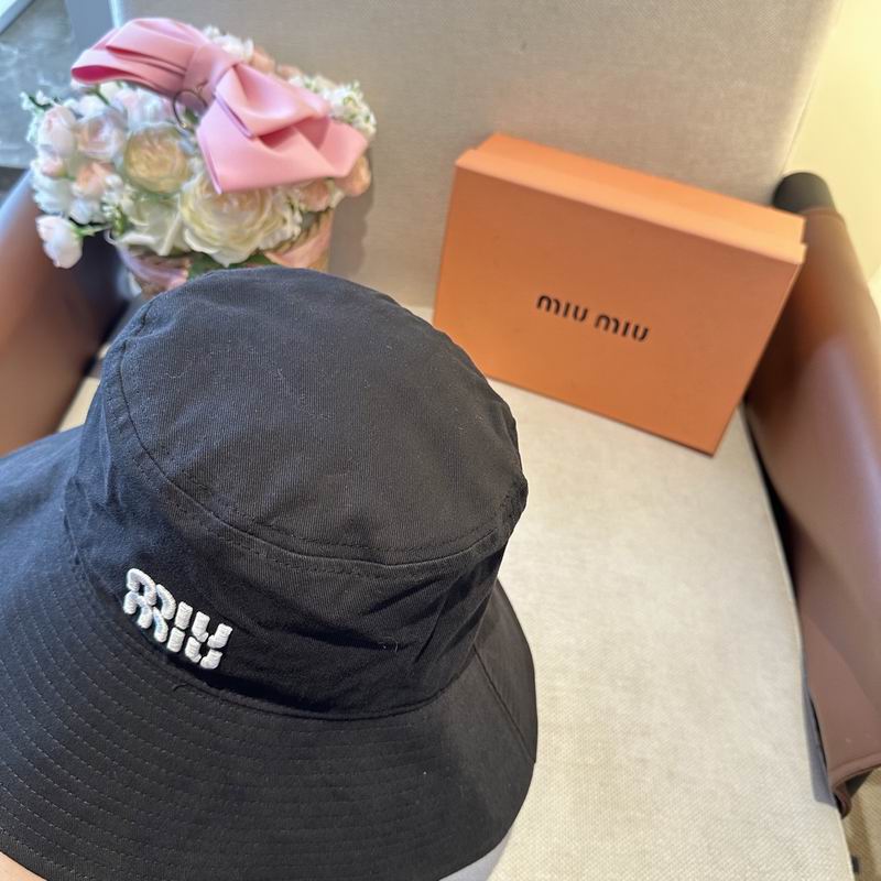 Miumiu hat dx (535)