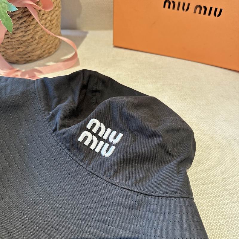 Miumiu hat dx (537)