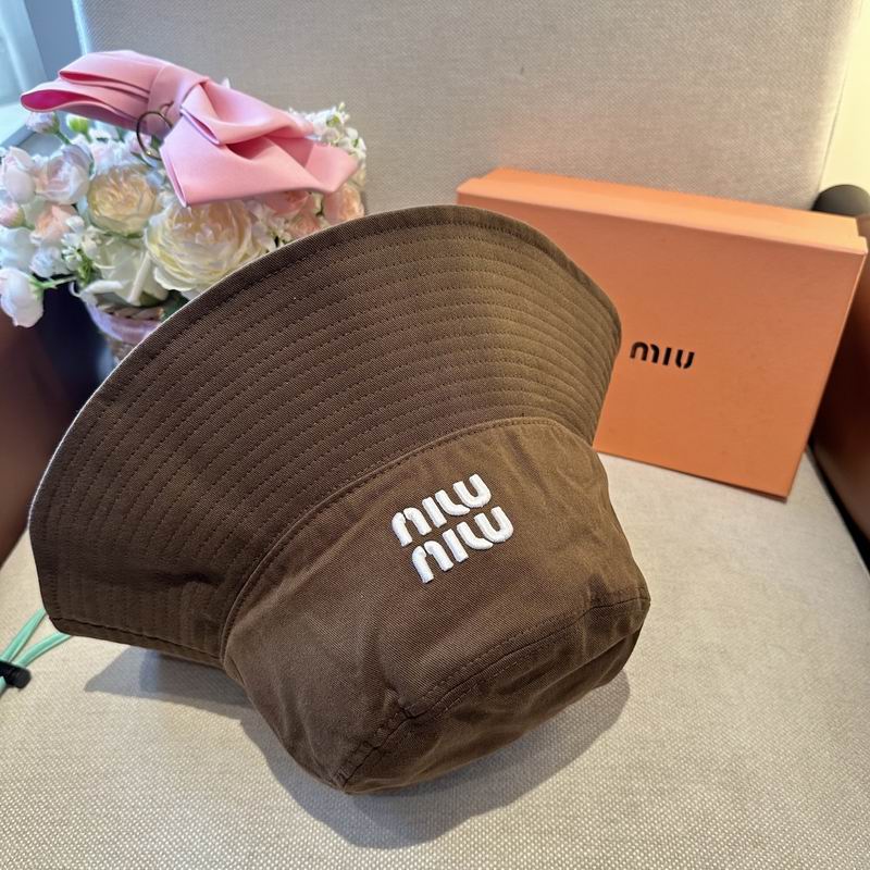 Miumiu hat dx (542)