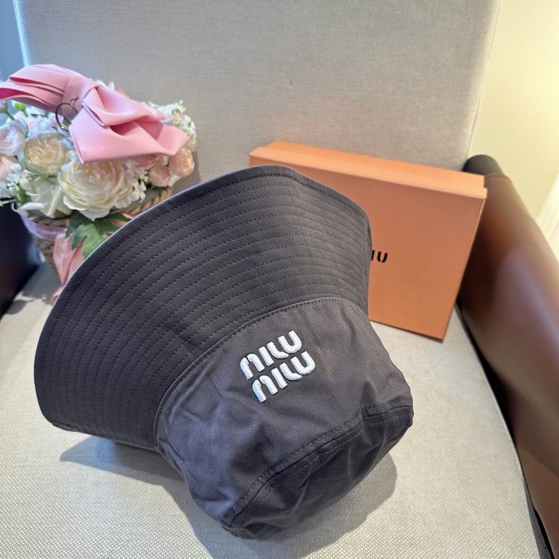 Miumiu hat dx (550)