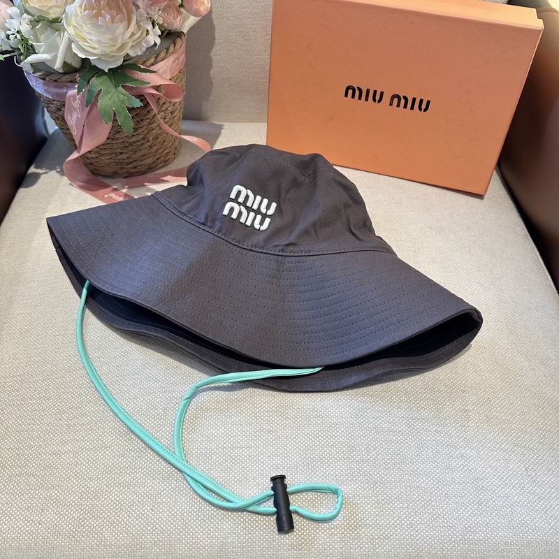Miumiu hat dx (556)