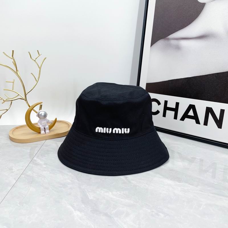 Miumiu hat dx (717)