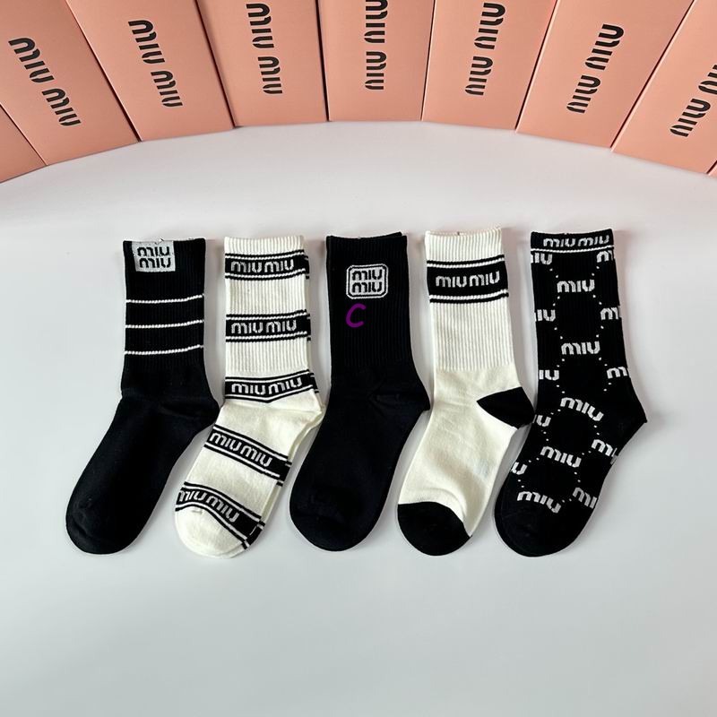 Miumiu socks (13)