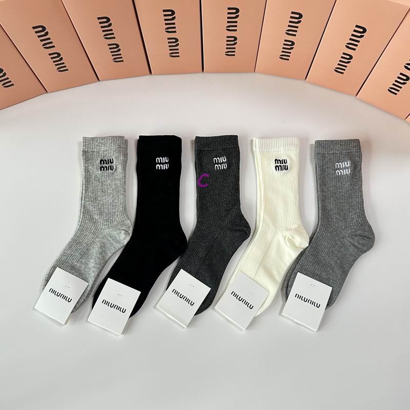 Miumiu socks (14)