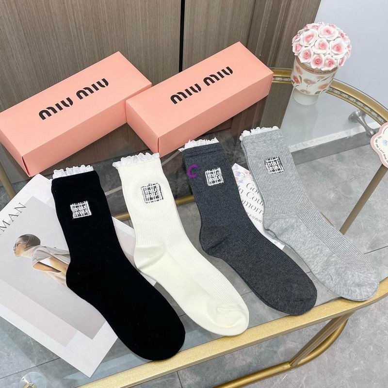 Miumiu socks (16)