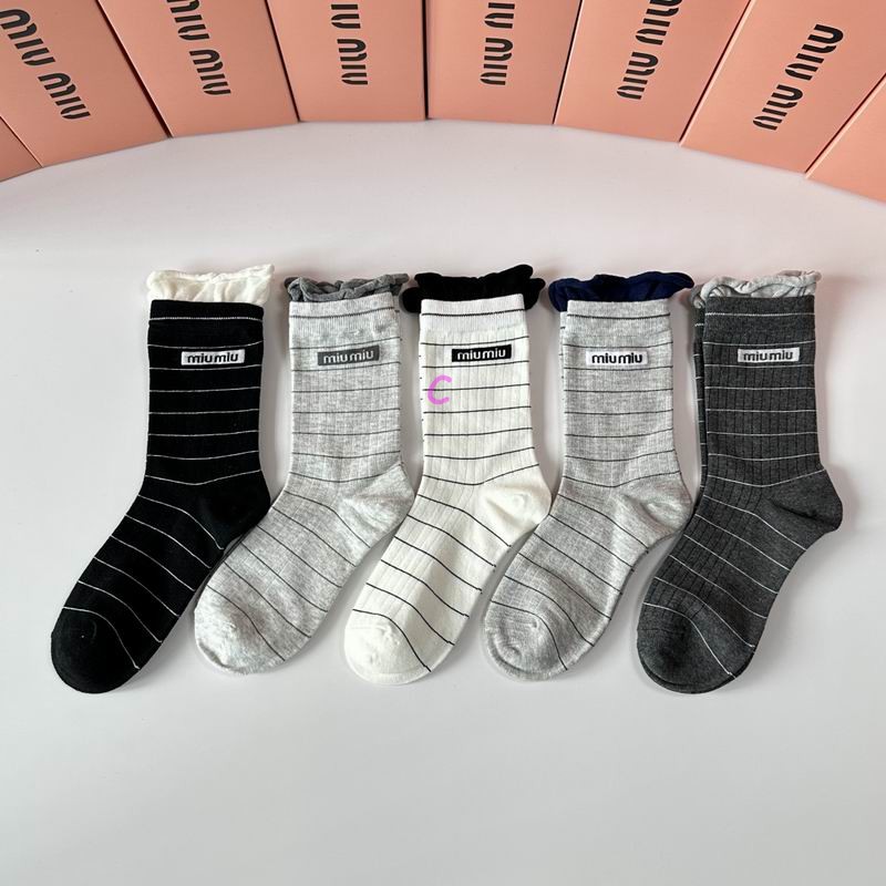 Miumiu socks (19)