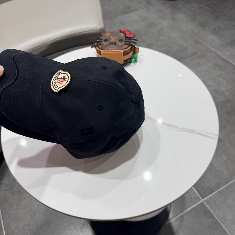 Moncler Cap (2830)