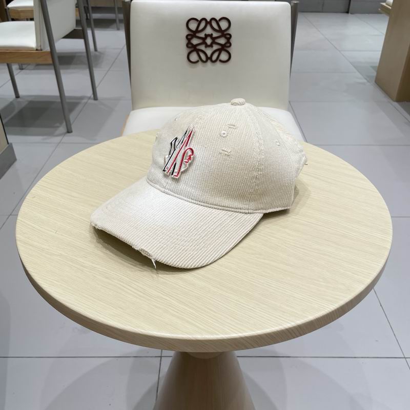 Moncler Cap (3910)