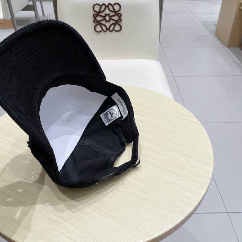 Moncler Cap (3912)